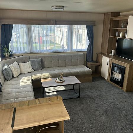 Blue Dolphin Holiday Park Gristhorpe Dış mekan fotoğraf